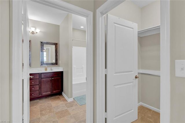 4332 Farringdon WAY, Chesapeake, VA 23321