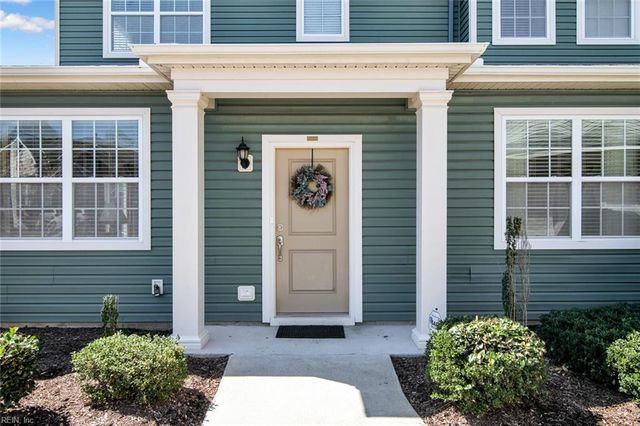 4332 Farringdon WAY, Chesapeake, VA 23321