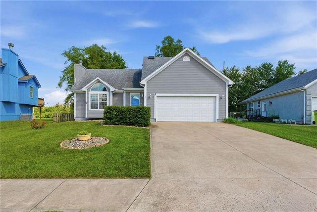 913 Applewood Lane, Belton, MO 64012