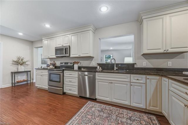 136 Old DR, Chesapeake, VA 23322