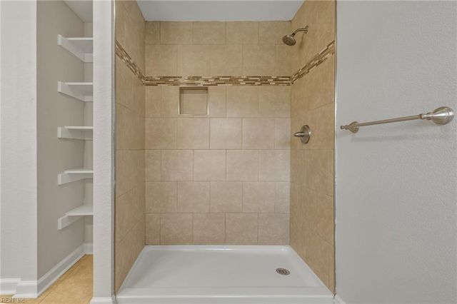 136 Old DR, Chesapeake, VA 23322