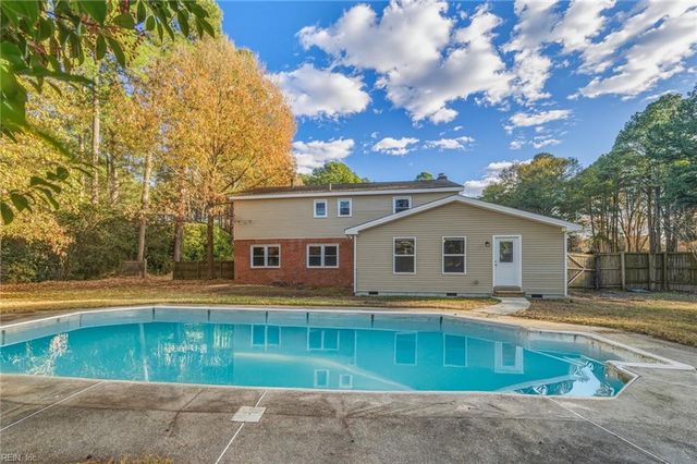 136 Old DR, Chesapeake, VA 23322