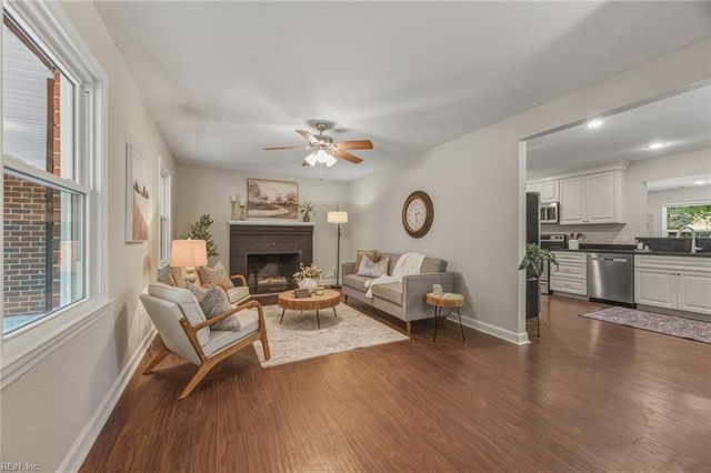 136 Old DR, Chesapeake, VA 23322