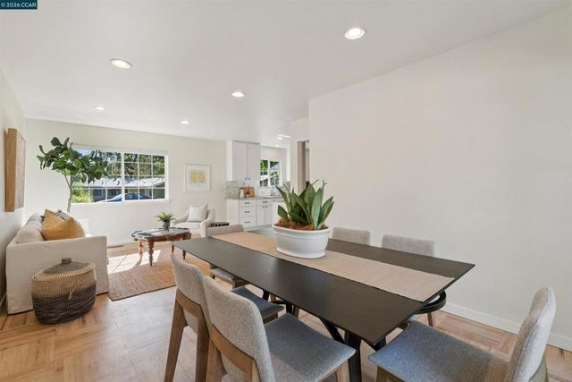 1 W Arbor Way, Lafayette, CA 94549