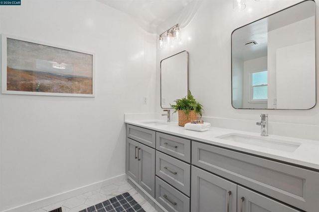 1 W Arbor Way, Lafayette, CA 94549