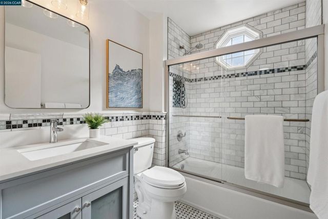 1 W Arbor Way, Lafayette, CA 94549