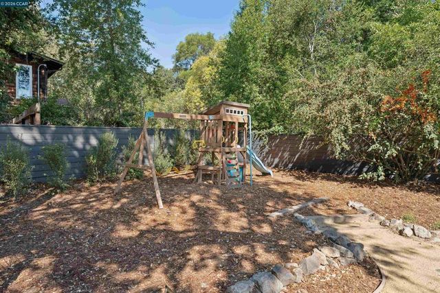 1 W Arbor Way, Lafayette, CA 94549