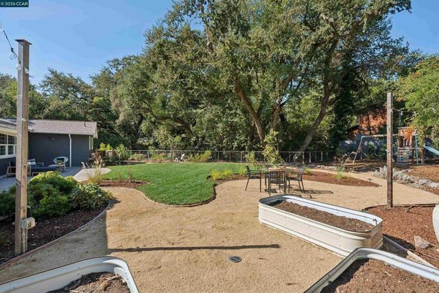 1 W Arbor Way, Lafayette, CA 94549