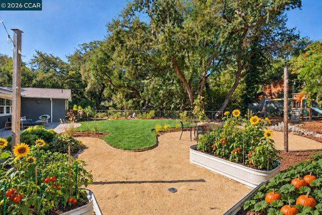 1 W Arbor Way, Lafayette, CA 94549