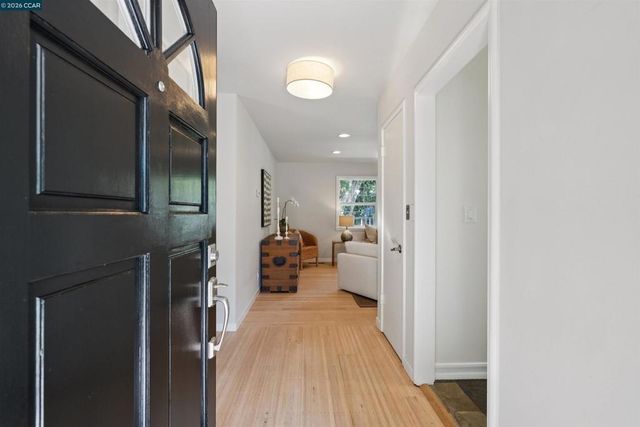 1 W Arbor Way, Lafayette, CA 94549