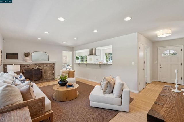 1 W Arbor Way, Lafayette, CA 94549
