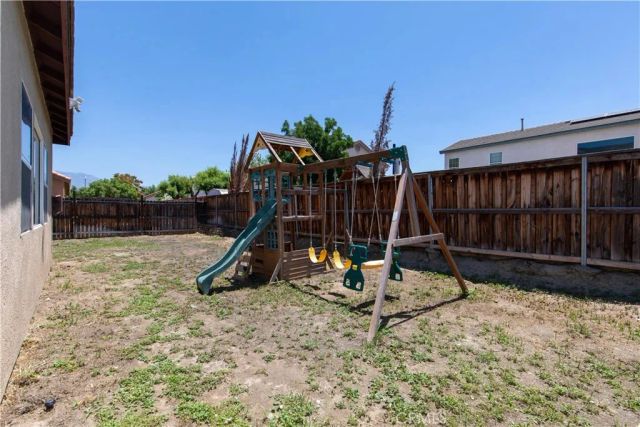 136 Spinnaker Street, San Jacinto, CA 92583