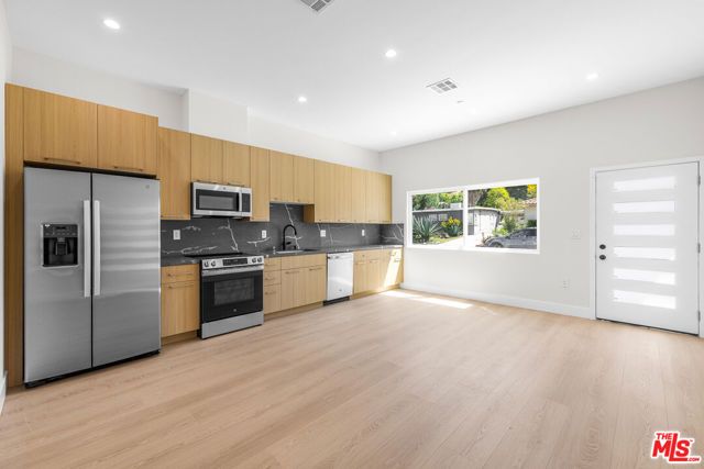 5131 Don Pio Drive, Woodland Hills (los Angeles), CA 91364