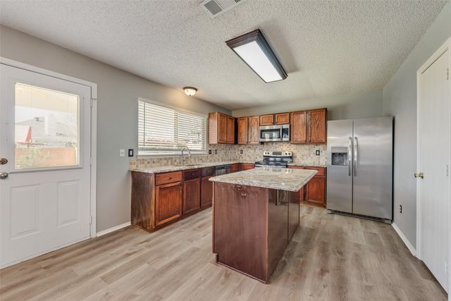 3629 Bandera Ranch Road, Roanoke, TX 76262