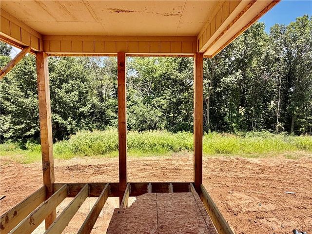 508 Skyview Lane, Liberty, MO 64068