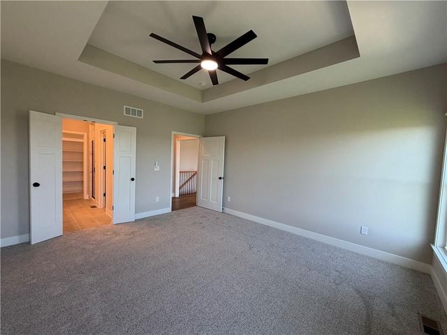 508 Skyview Lane, Liberty, MO 64068