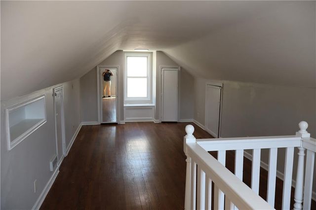 403 NE 41st Street, Kansas City, MO 64116
