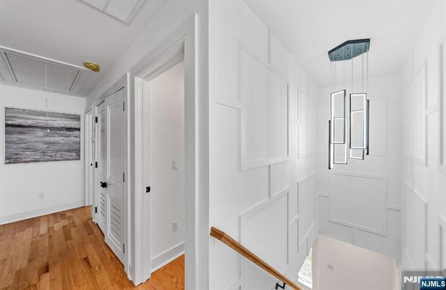 2-05 29th Street, Fair Lawn, NJ 07410