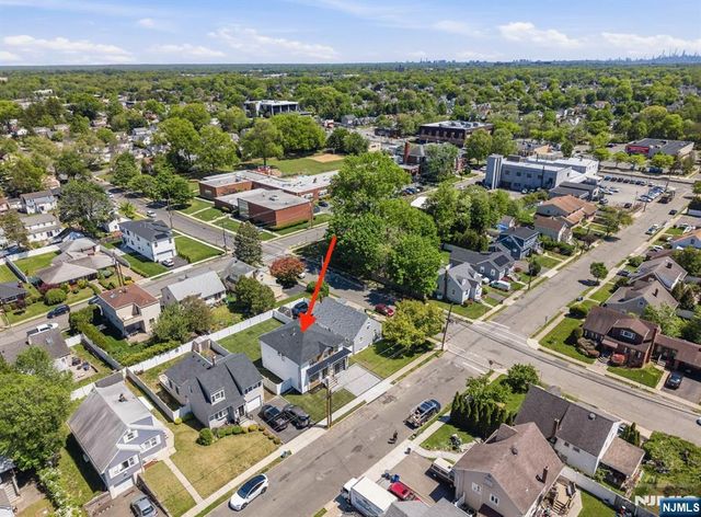 2-05 29th Street, Fair Lawn, NJ 07410