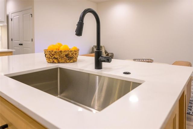 629 Harbor Town Drive, Edmond, OK 73034