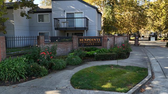 3591 Quail Lakes Dr #295, Stockton, CA 95207