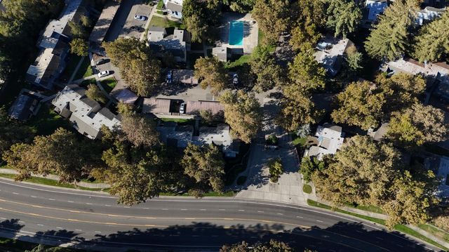 3591 Quail Lakes Dr #295, Stockton, CA 95207