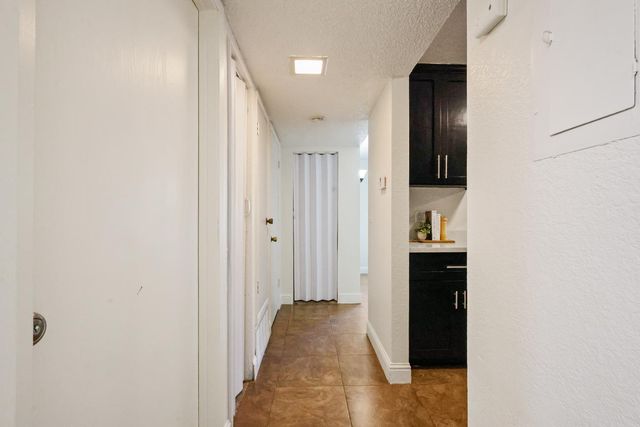 3591 Quail Lakes Dr #295, Stockton, CA 95207