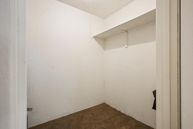 3591 Quail Lakes Dr #295, Stockton, CA 95207