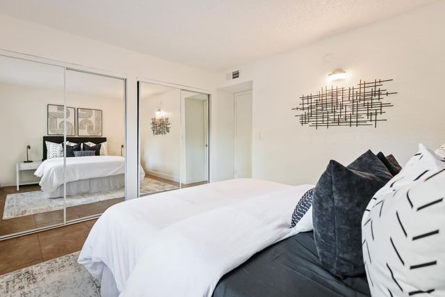 3591 Quail Lakes Dr #295, Stockton, CA 95207