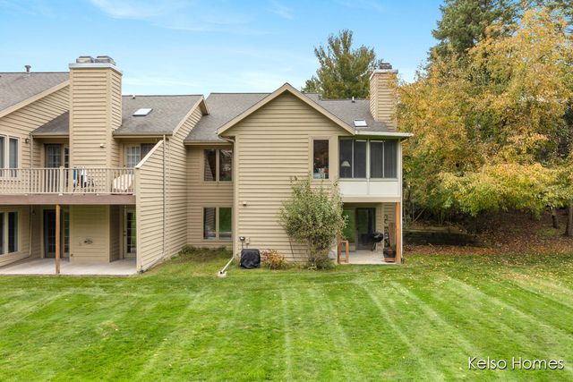 2016 Tall Meadow Street NE, Grand Rapids, MI 49505