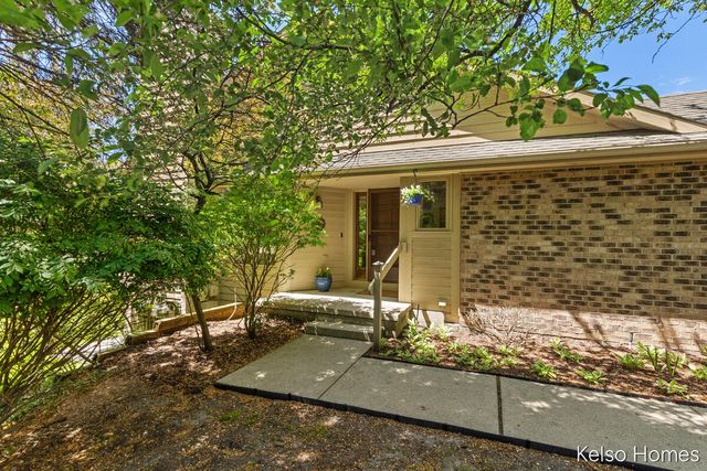 2016 Tall Meadow Street NE, Grand Rapids, MI 49505