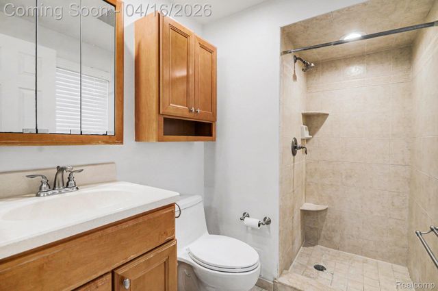 1838 Lyster Lane, Troy, MI 48085