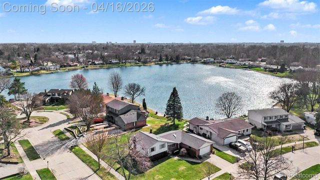 1838 Lyster Lane, Troy, MI 48085