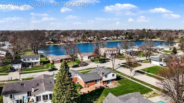 1838 Lyster Lane, Troy, MI 48085