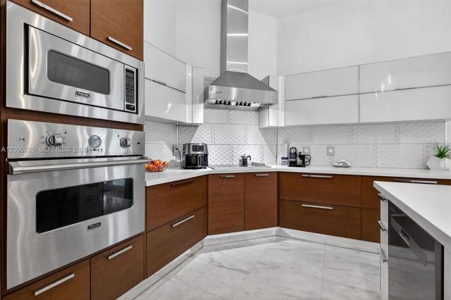 5861 NW 109th Court, Doral, FL 33178