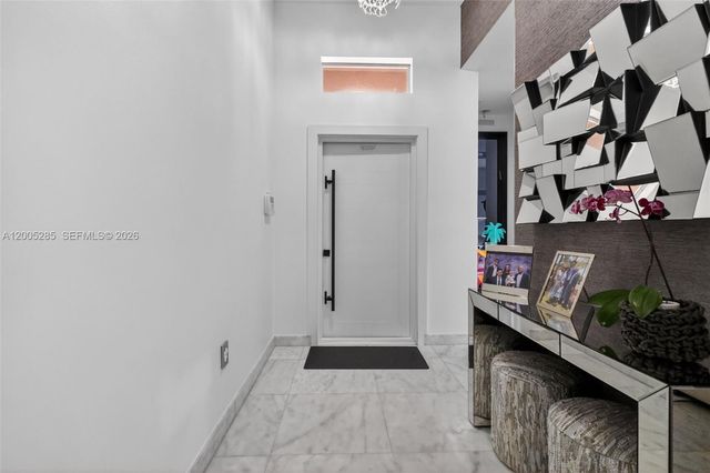 5861 NW 109th Court, Doral, FL 33178