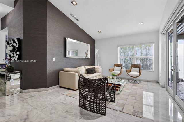 5861 NW 109th Court, Doral, FL 33178