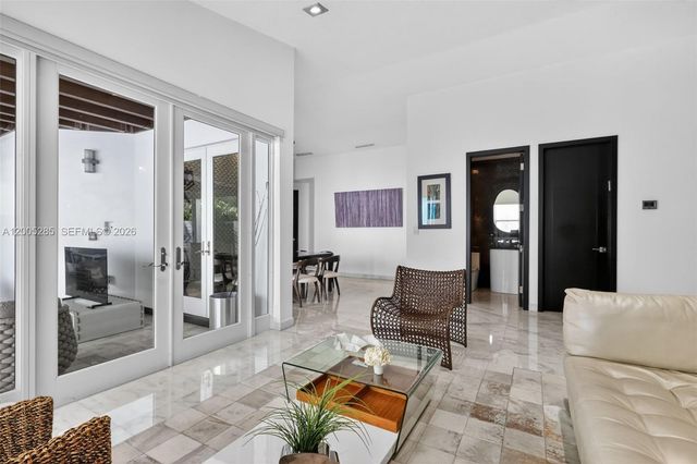 5861 NW 109th Court, Doral, FL 33178