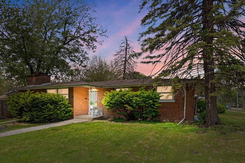 14844 Dearborn Street, Dolton, IL 60419