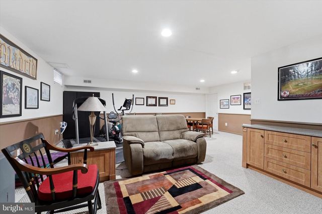 67 BUCKINGHAM PL, Cherry Hill, NJ 08003