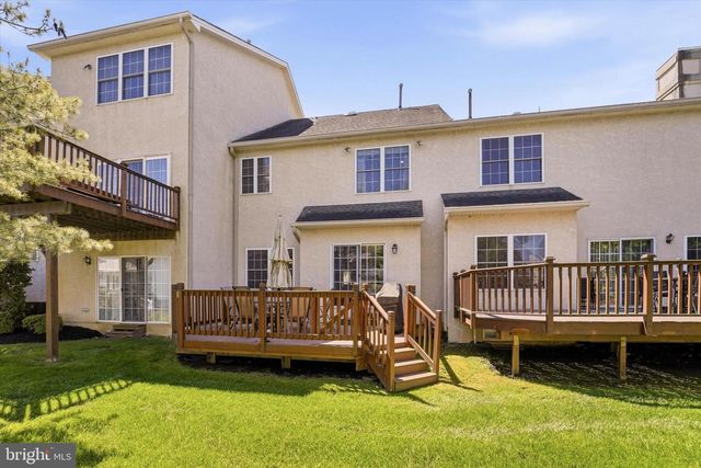 67 BUCKINGHAM PL, Cherry Hill, NJ 08003