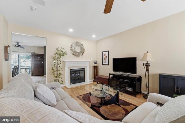 67 BUCKINGHAM PL, Cherry Hill, NJ 08003