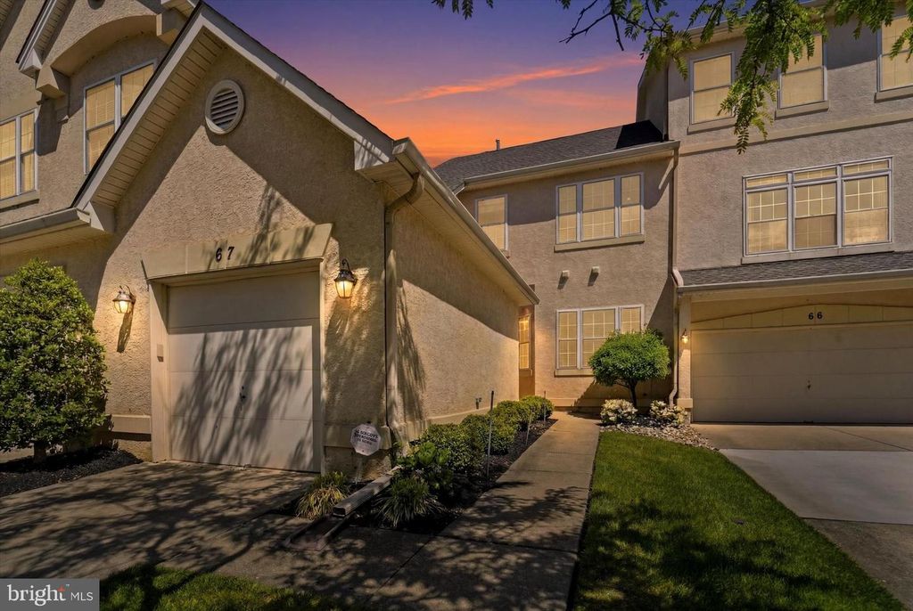 67 BUCKINGHAM PL, Cherry Hill, NJ 08003