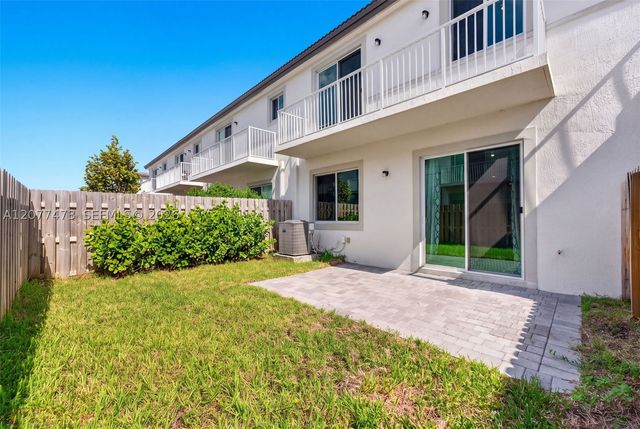 746 SE 14th St, Homestead, FL 33034