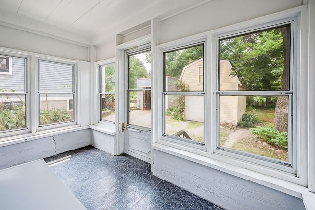 326 S 7th Street, Ann Arbor, MI 48103