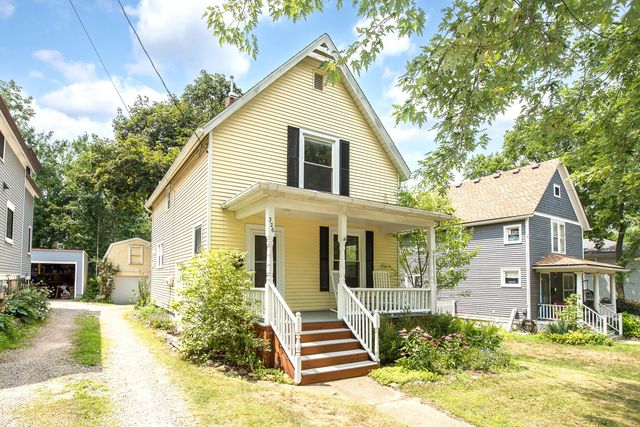 326 S 7th Street, Ann Arbor, MI 48103