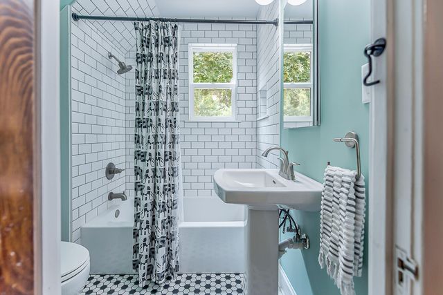 326 S 7th Street, Ann Arbor, MI 48103