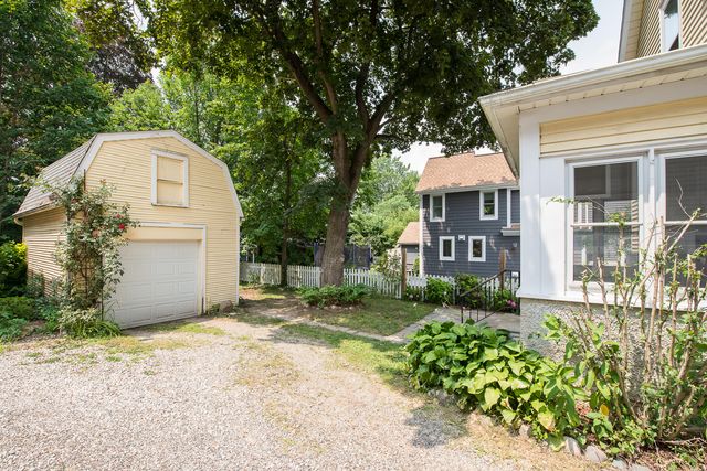 326 S 7th Street, Ann Arbor, MI 48103