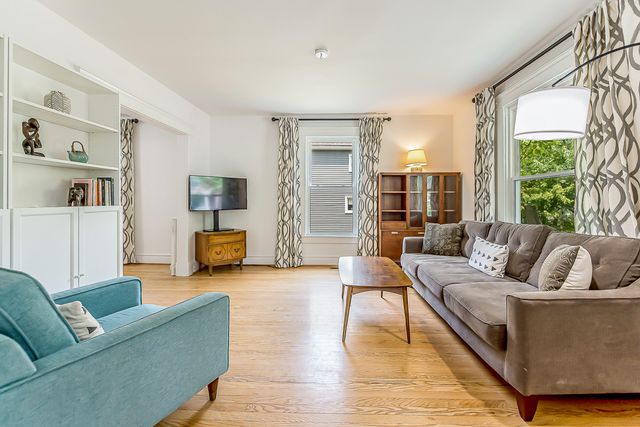326 S 7th Street, Ann Arbor, MI 48103