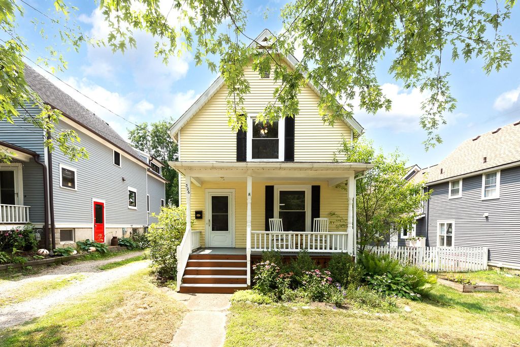 326 S 7th Street, Ann Arbor, MI 48103